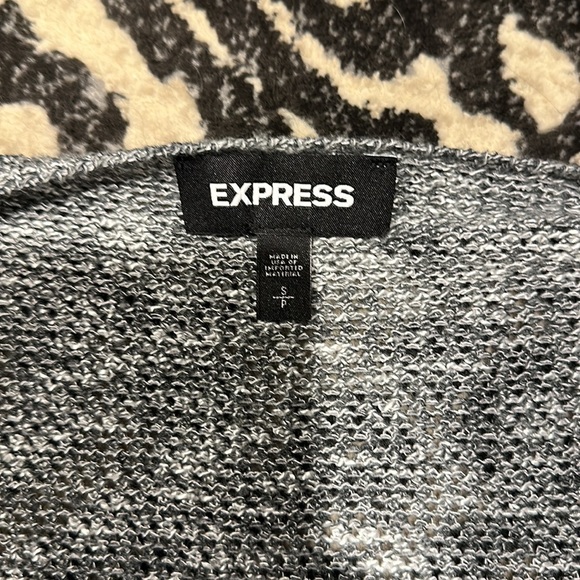 Express sweater - Picture 2 of 2
